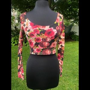 Long sleeve elegant floral pink crop top